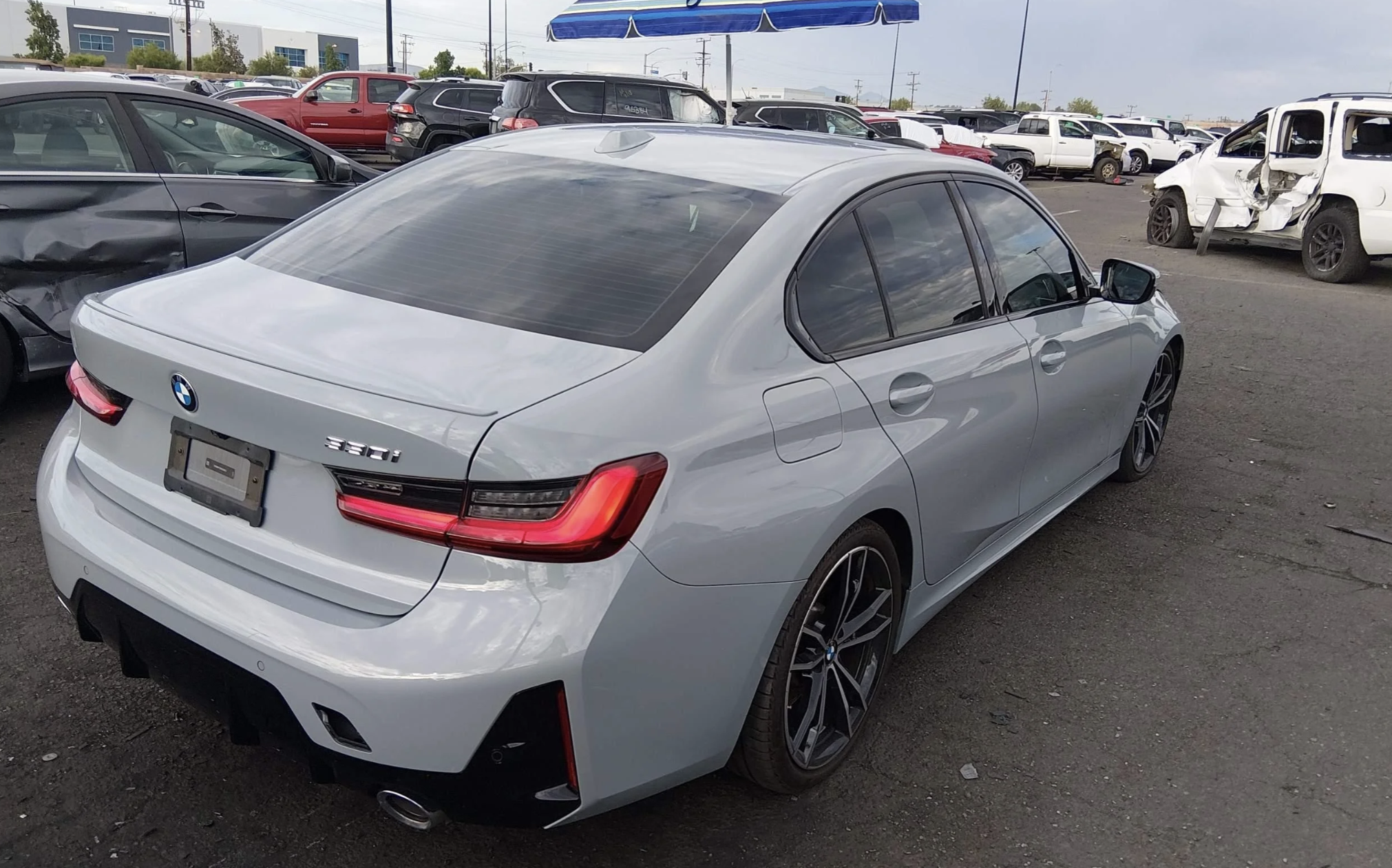 2024 BMW 3 Series 330i, фото 4