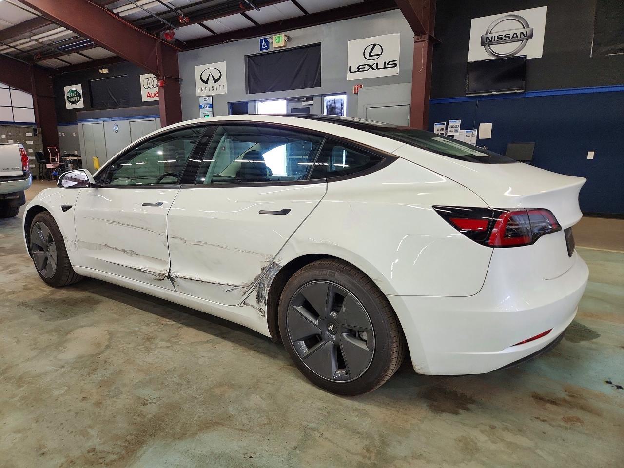 Tesla Model 3 2023, фото 3