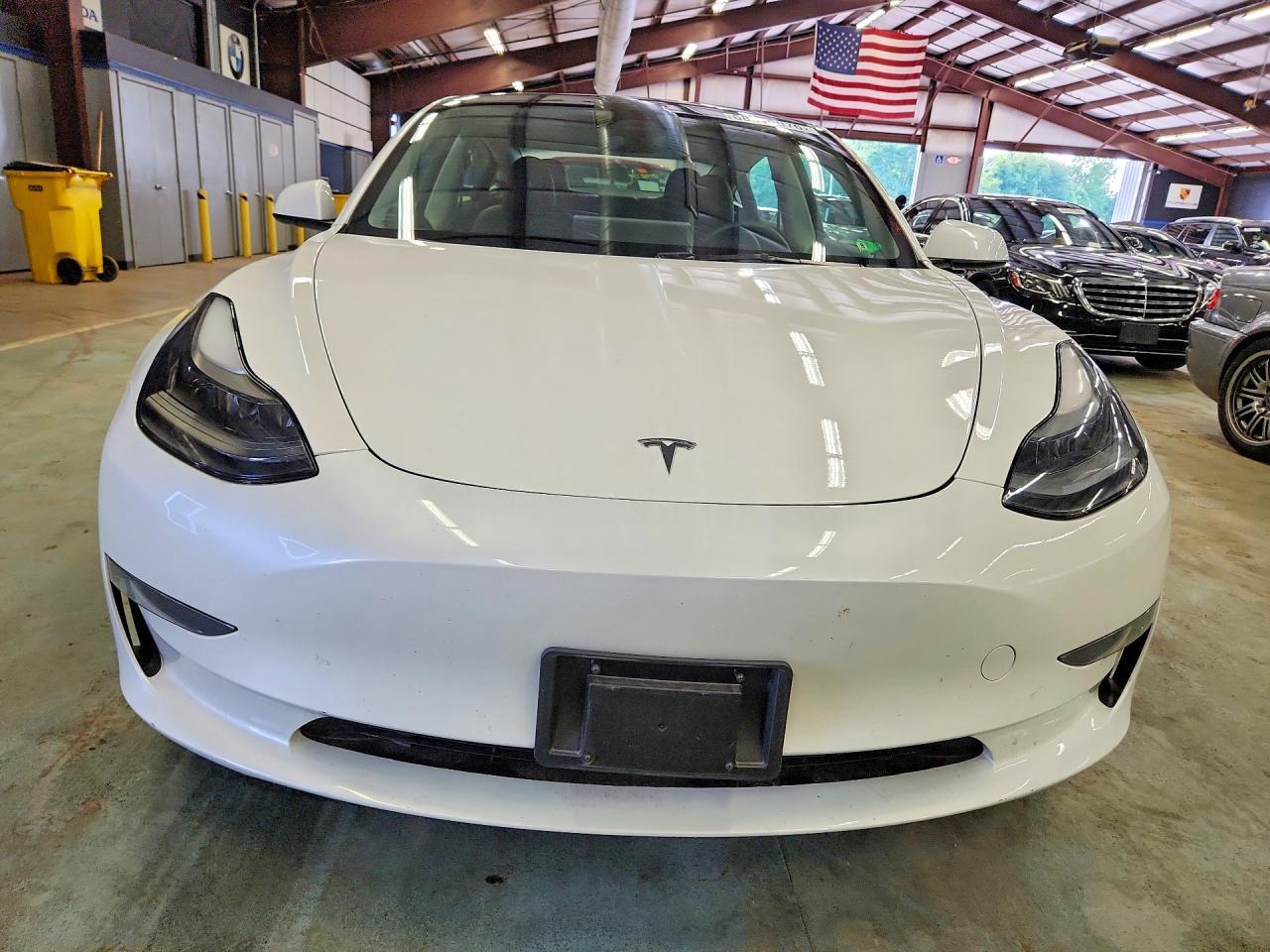 Tesla Model 3 2023, фото 6