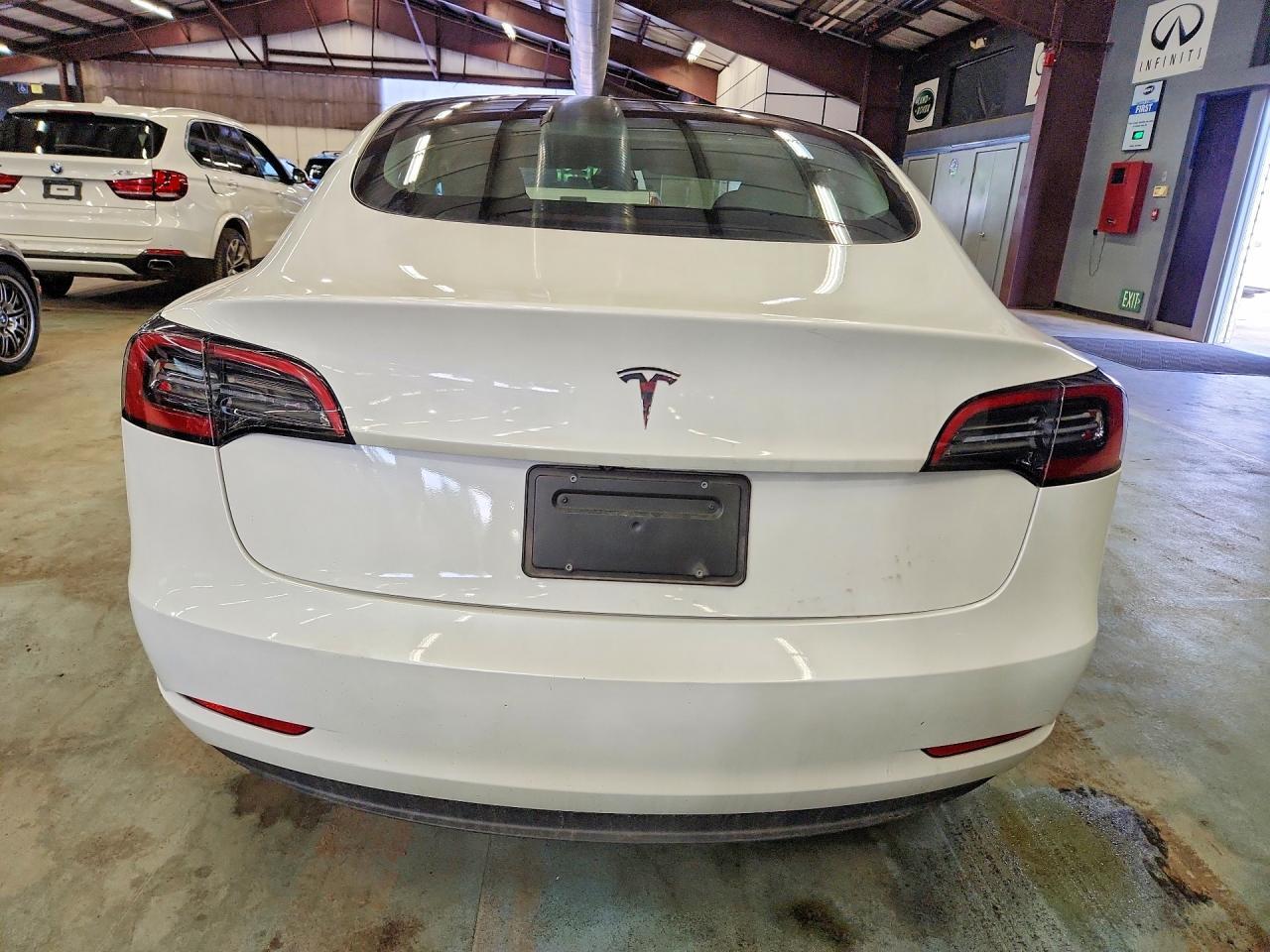 Tesla Model 3 2023, фото 7