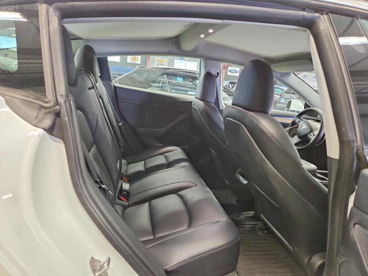 Tesla Model 3 2023, фото 11
