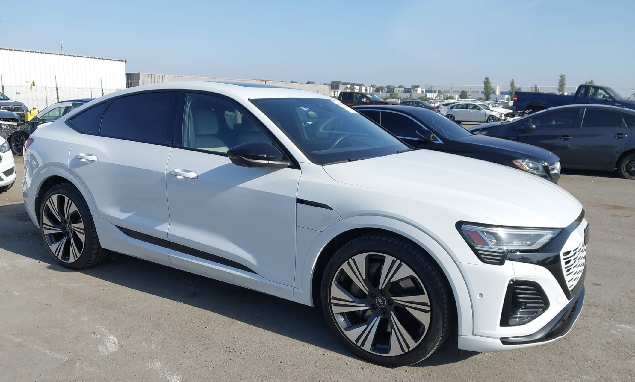 2024 Audi Q8 e-tron S line Prestige