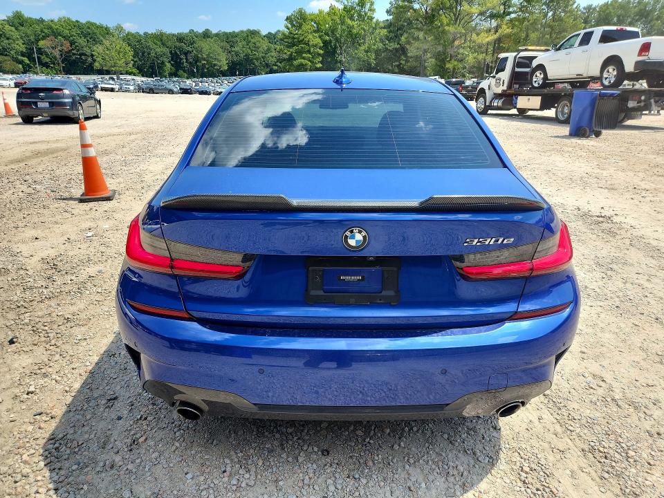 2020 BMW 3 Series 330e, фото 6