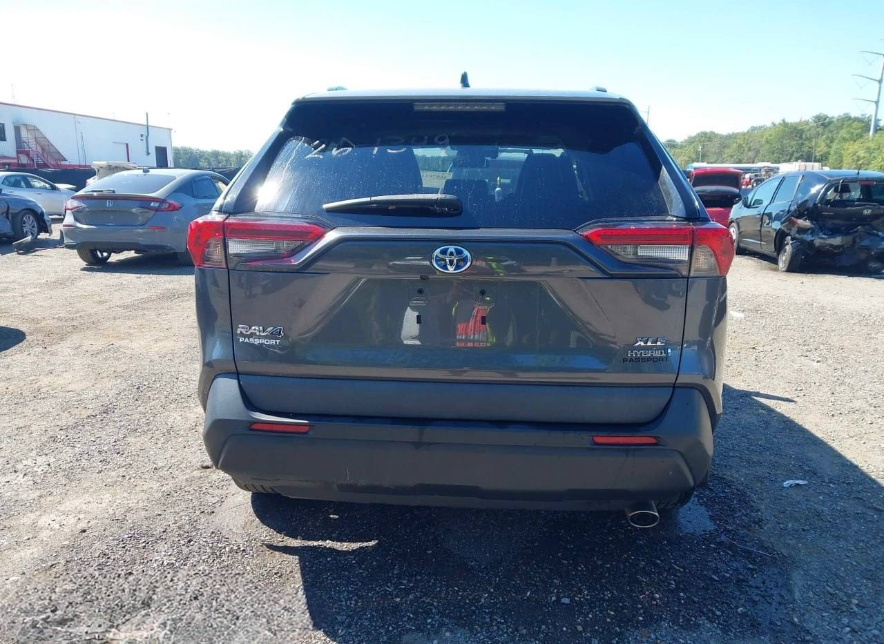 Toyota RAV 4 2021 Hybrid, фото 2