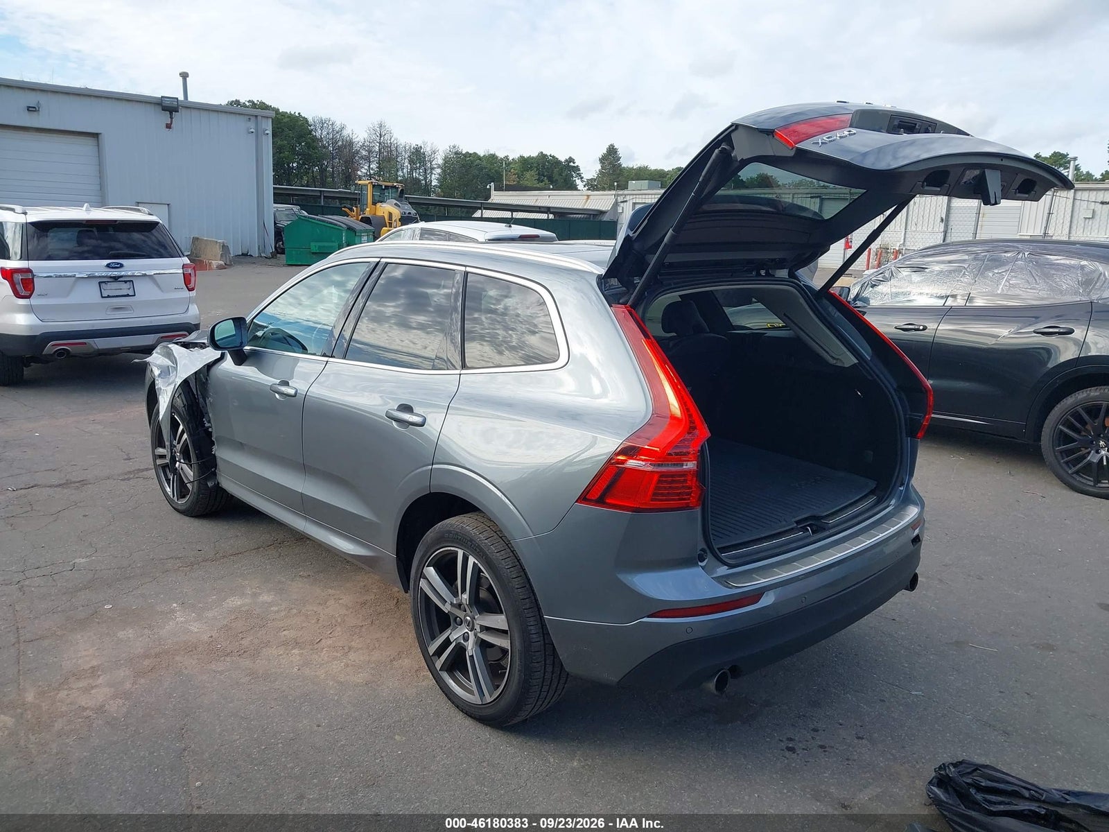 2021 Volvo XC60 MOMENTUM, фото 3