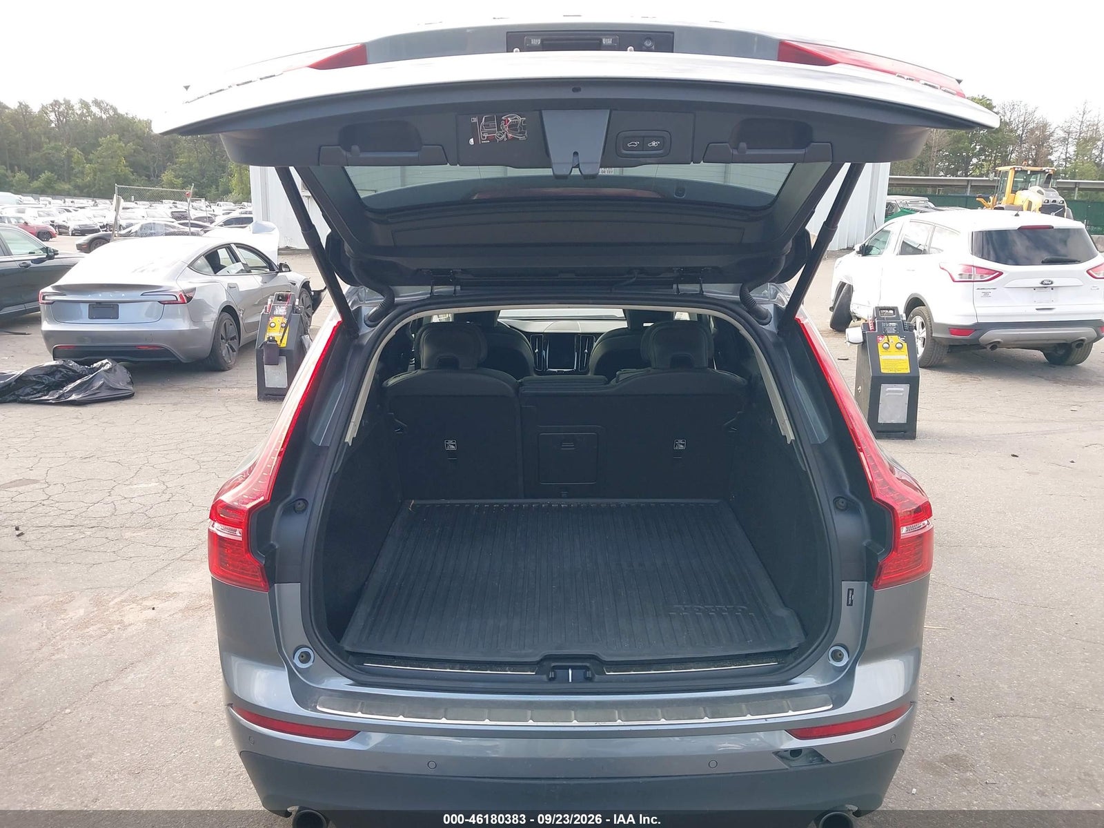 2021 Volvo XC60 MOMENTUM, фото 16