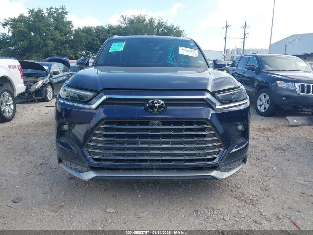 2025 Toyota Grand Highlander HYBRID LIMITED MAX, фото 12